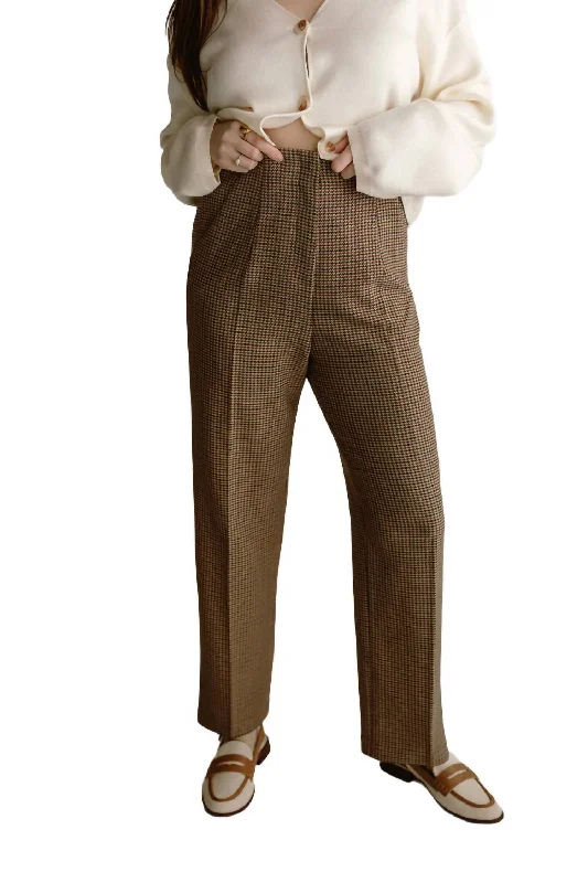 Tailored tight trousers for men with sharp crease and polished look -Dan Houndstooth Pant In Brown