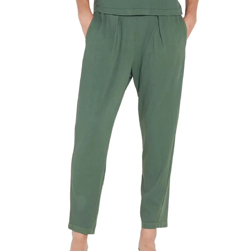 Lightweight tight trousers for men with breathable fabric for summer wear -Easy Pant In Forest