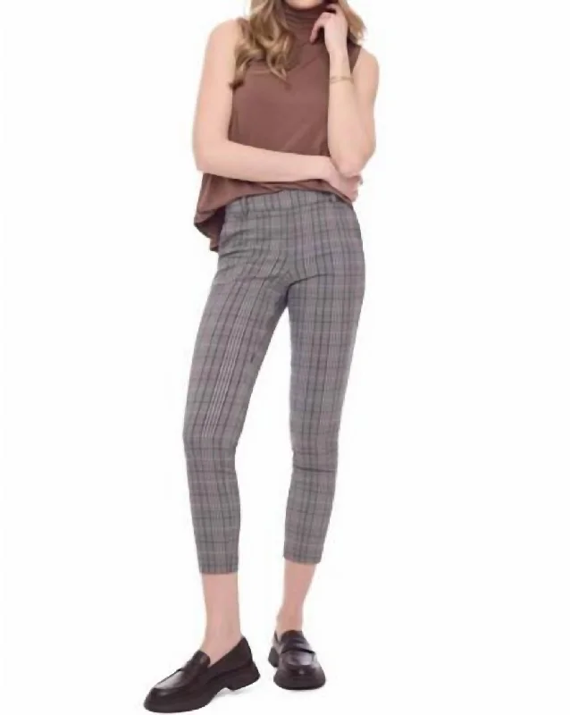 Tight trousers for women with elastic waistband for comfortable all-day wear -Gwyneth Tudor Techno Ankle Pant