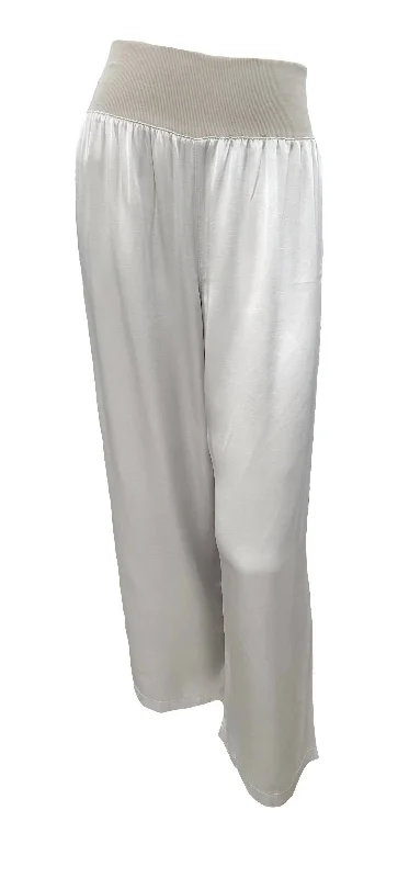 Comfortable tight trousers for women with soft cotton fabric and stretch -Lola Satin Pant In Clay