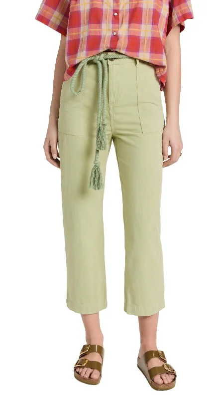 Tight cargo trousers for men with functional pockets and slim-fit style -Voyager Pant In Washed Sweetgrass