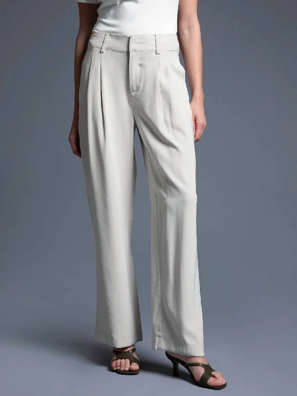 Stylish tight trousers for men with tapered leg and contemporary look -Cameron Pant In Chateau Grey