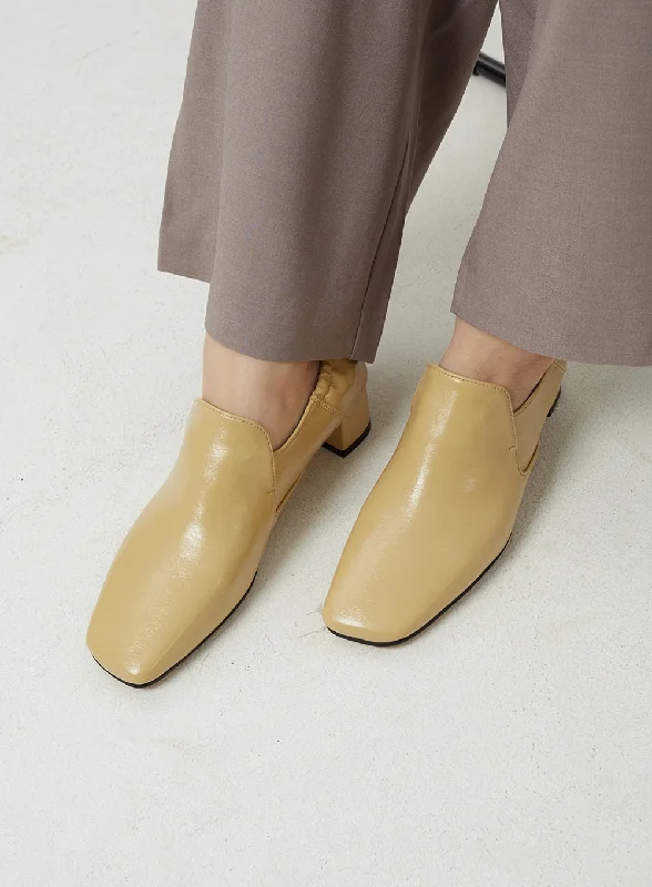 Loafers for women with vibrant colors and unique material combinations-Square Toe Heel Loafers OJ311