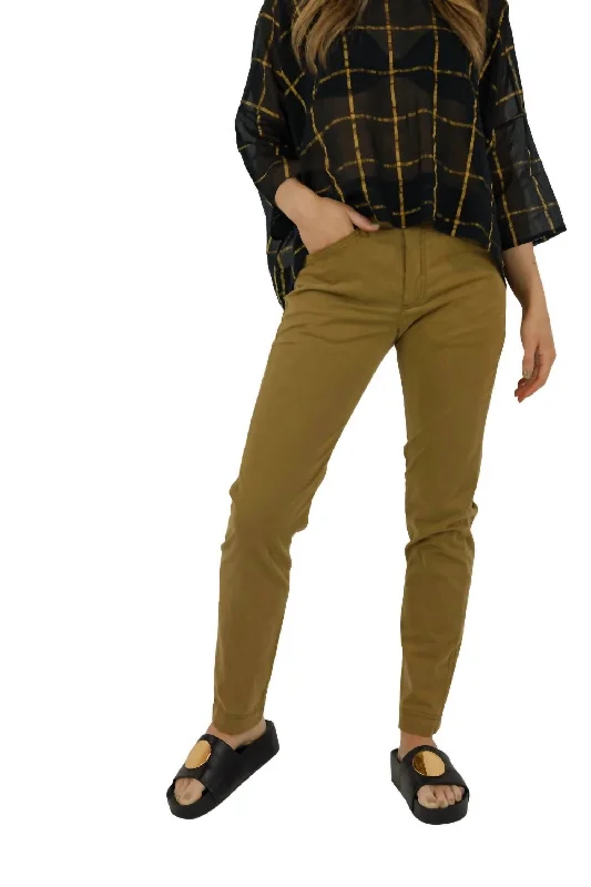 Elegant tight trousers for women with sleek design and tailored for a perfect fit -Tencel Straight Leg Pants In Seaweed