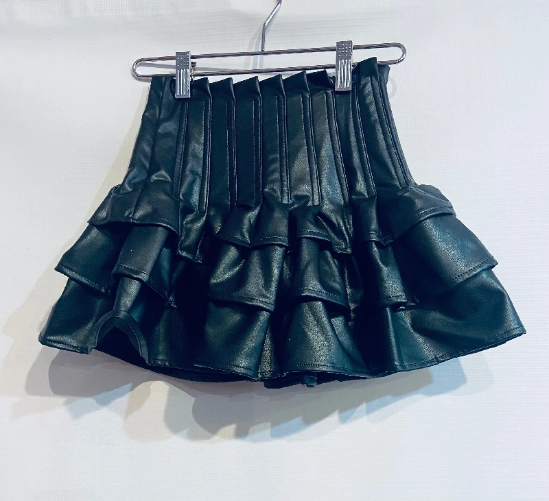 Minimalist Dresses for Simplicity -Black Faux Leather Ruffle Skirt