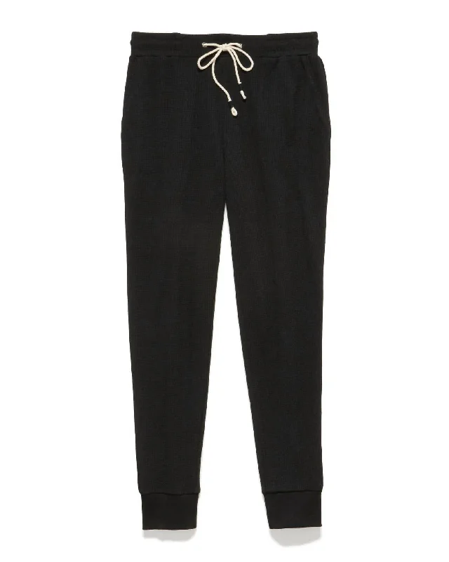 Soft fabric tight trousers for women with breathable material for year-round wear -Valeria Thermal Jogger In Black