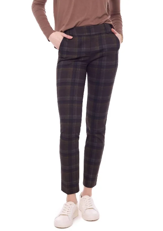 Tight-fitting trousers for men with stretchable material for flexibility and comfort -Bonnie Plaid Pant In Kodiak