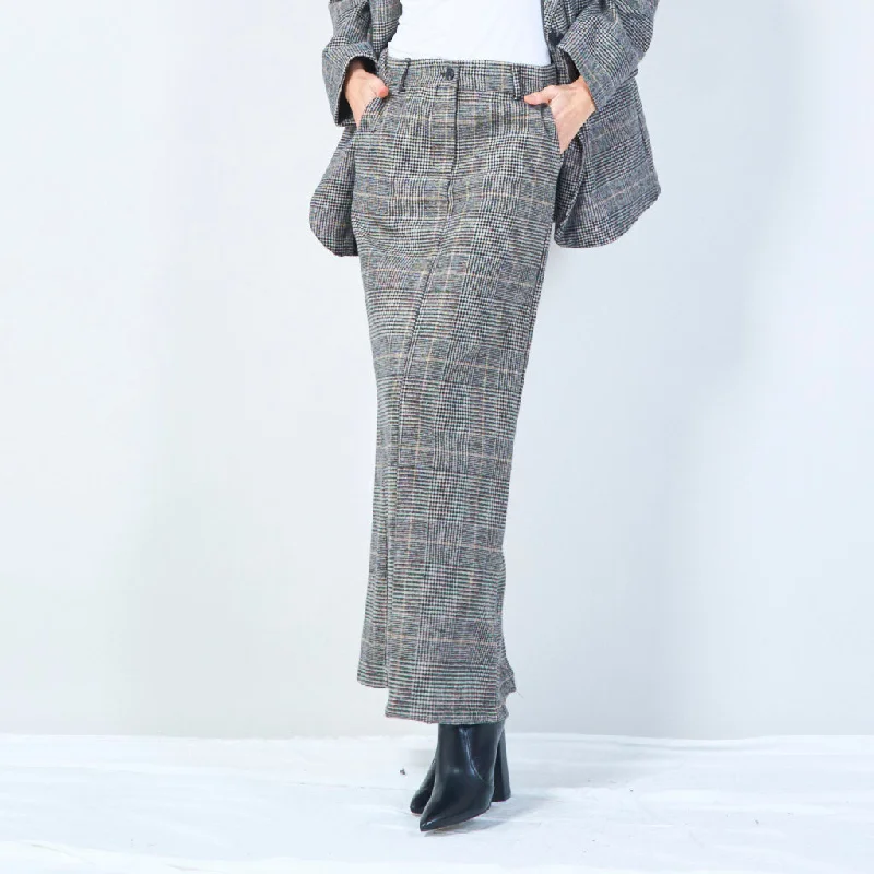 Fringed Dresses for Edgy -High-waisted plaid maxi skirt wholesale