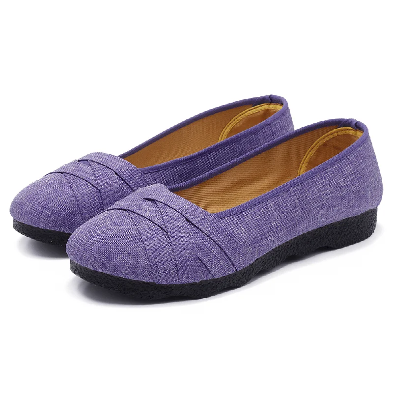 Slip-on loafers for women with comfortable fit and classic leather finish-Large Size Soft Sole Flats Loafers for Women