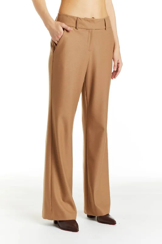 Loose-fitting tight trousers for women with stretchy waistband for ultimate comfort -Juliette Pant In Camel