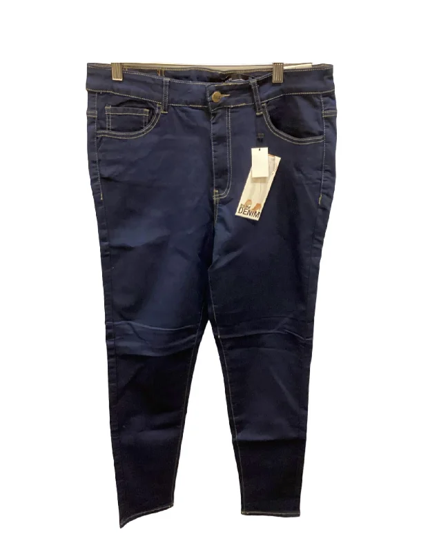 Vintage-inspired tight trousers for men with high waist and timeless look -Women's High Waist Skinny Jean In Blue